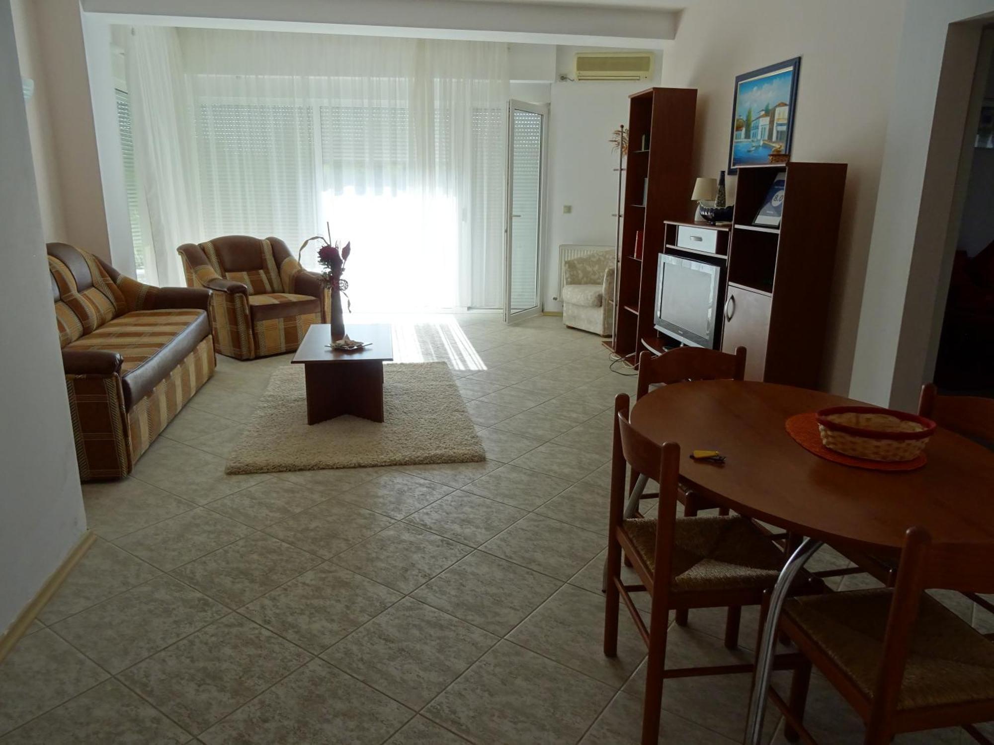 Club Topaz Apartments Neptun Bagian luar foto
