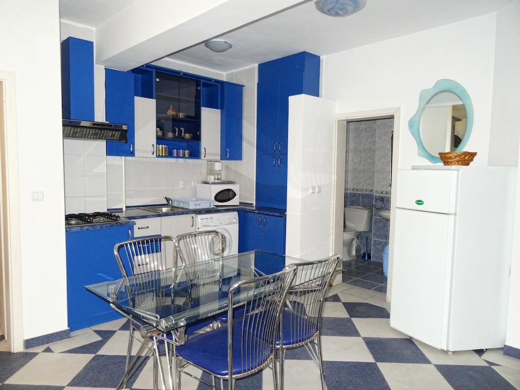 Club Topaz Apartments Neptun Bagian luar foto