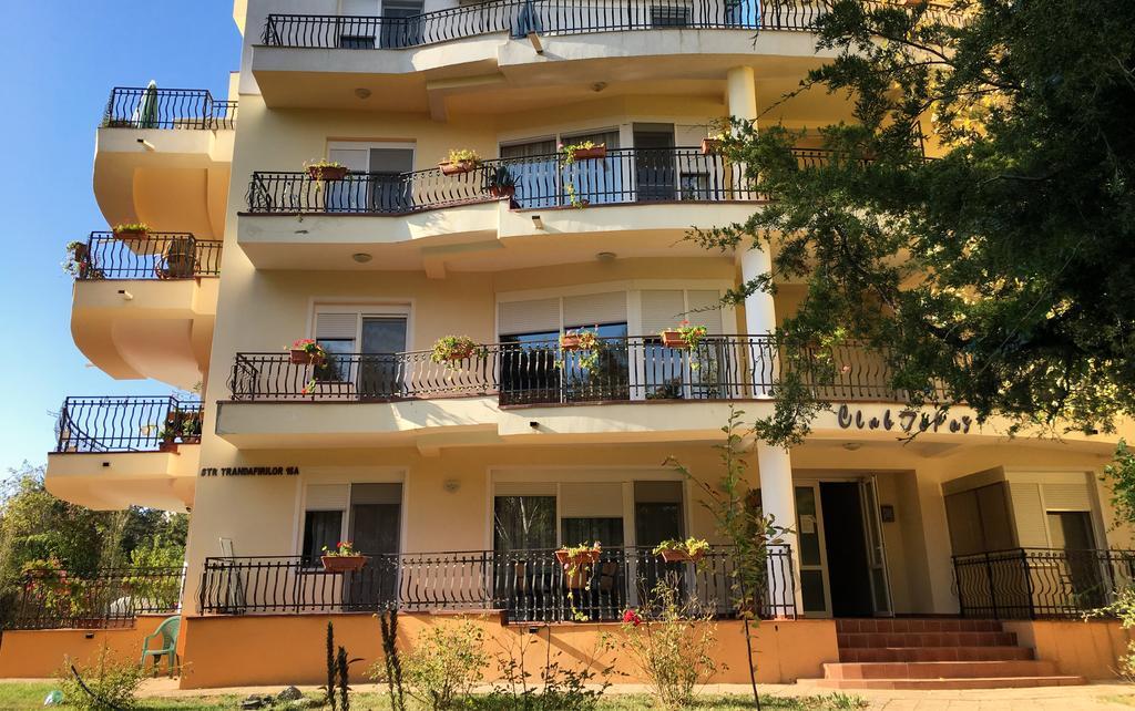 Club Topaz Apartments Neptun Bagian luar foto