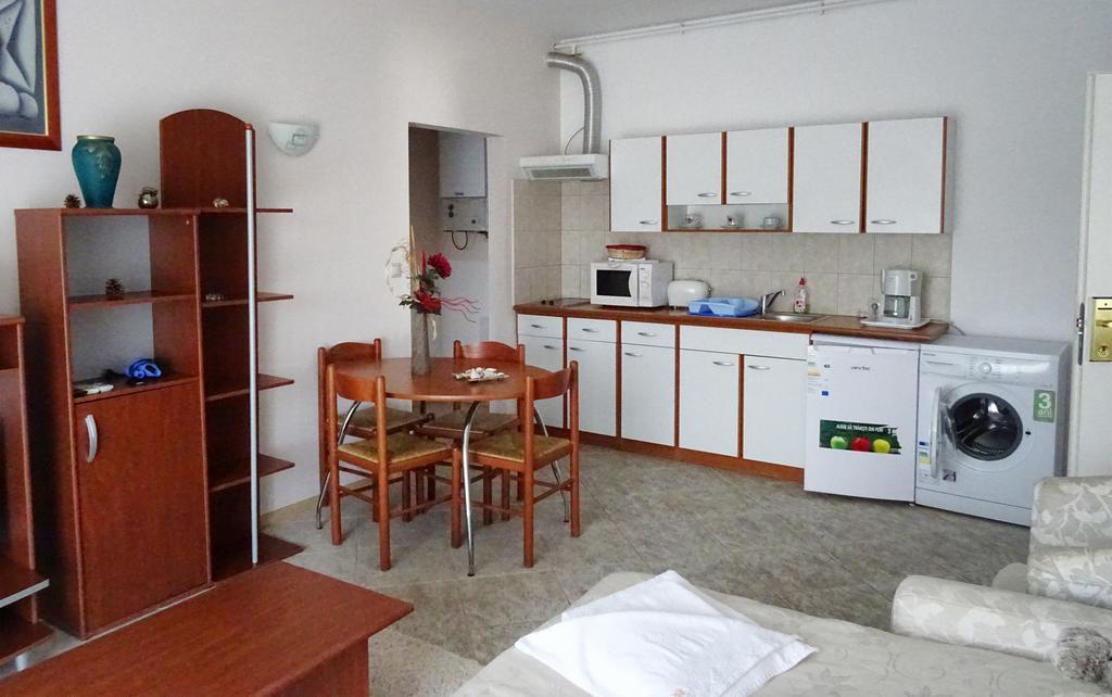 Club Topaz Apartments Neptun Bagian luar foto